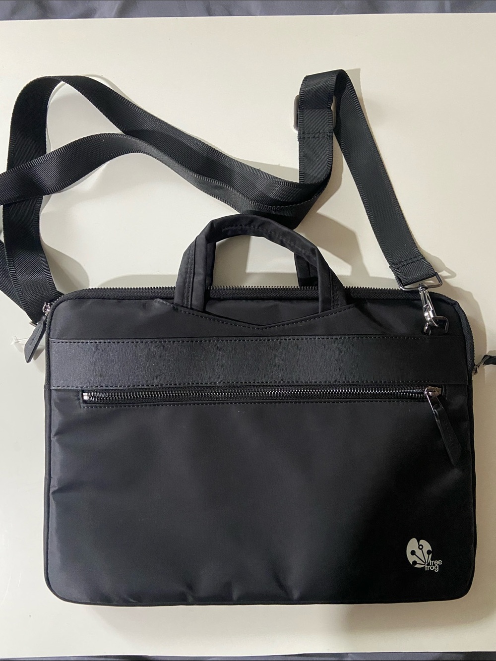 Tree Frog Tablet Crossbody Bag